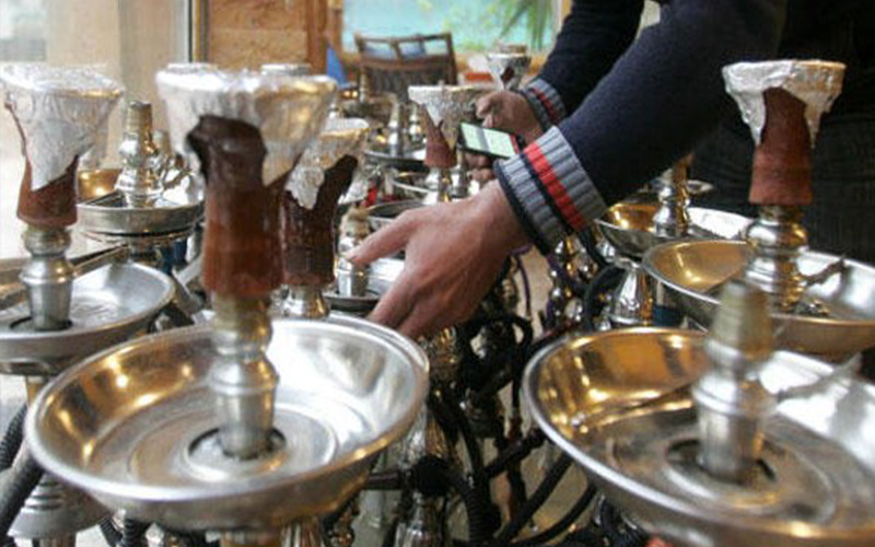 إغلاق (27) مقهى أراجيل في عمان