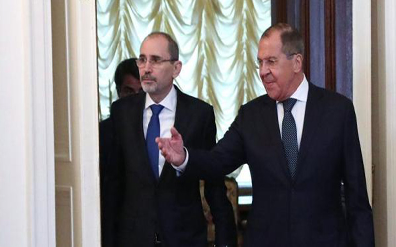 الصفدي ولافروف يبحثان الأوضاع في الشرق