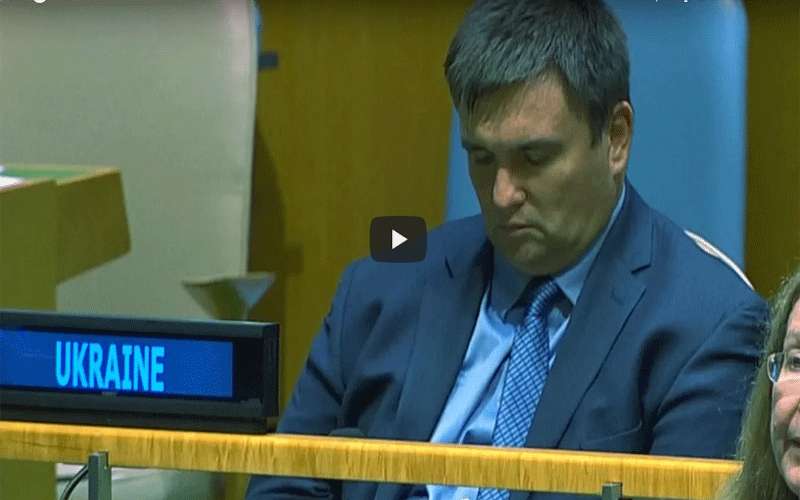 وزير اوكرانيا يدخل في نوم عميق