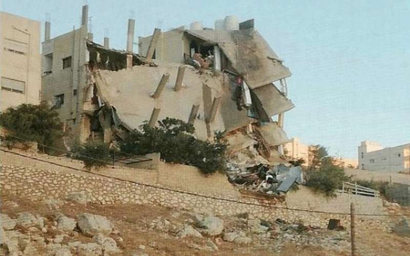 150 ألف دينار تعويضا لاصحاب عمارة