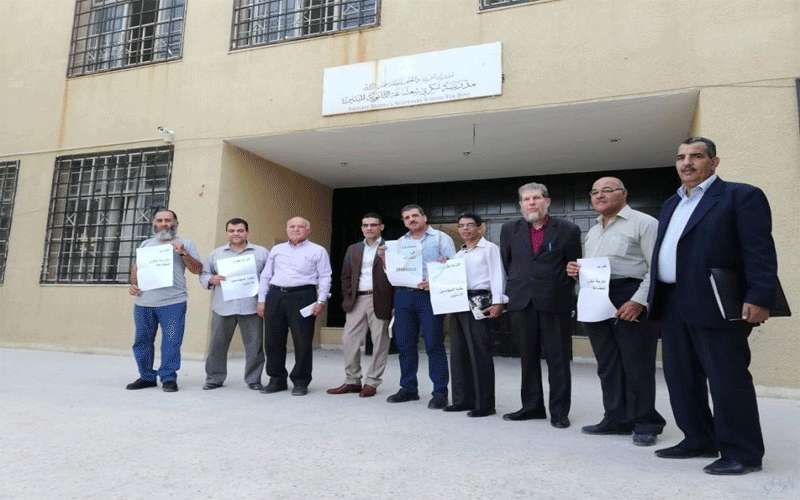 اعتصام مهندسي التربية يدخل يومه الثاني