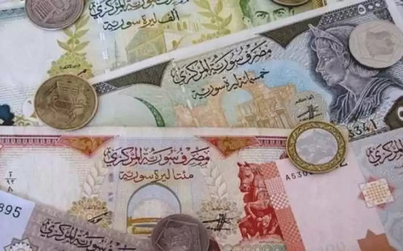 بعد فتح معبر نصيب .. نحو 650 الف دينار اردني صرفت الى الليرة السورية بيومين