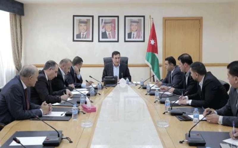 الطراونة: بعض مطالب موظفي البلديات تستوجب