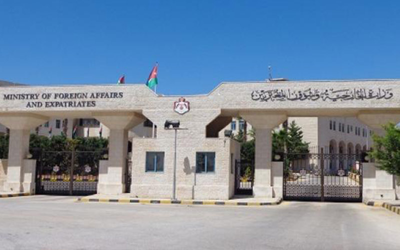 الخارجية تسلم نظيرتها الاسرائيلية مذكرتين حول