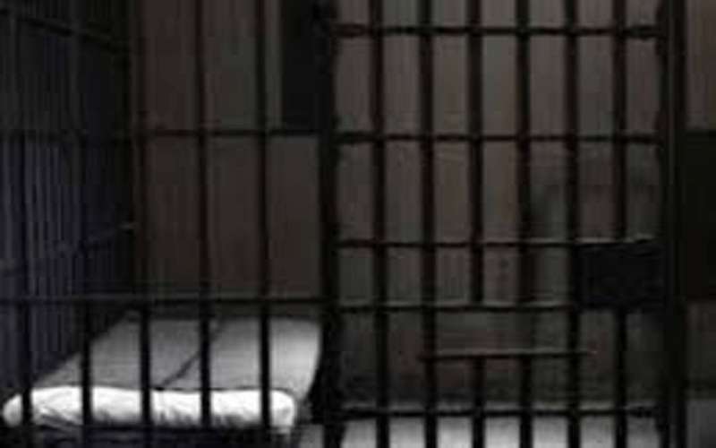 السجن 20 عاما لأردني قتل صديقه