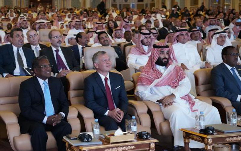 الملك وبن سلمان يحضران جانبا من