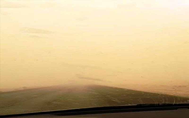 15 اصابة بتصادم 10 مركبات على