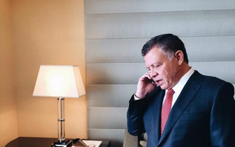 الملك يتلقى اتصالا هاتفيا من رئيس