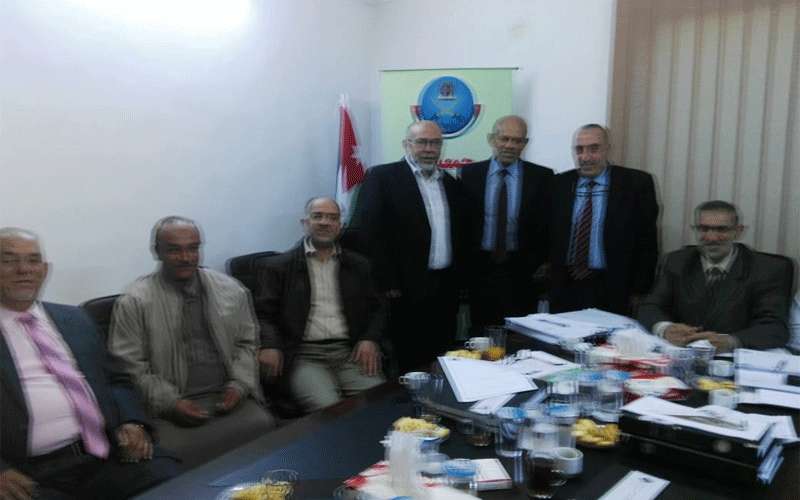 الرواحنة والحيصة وعقل ينشقون عن الإخوان