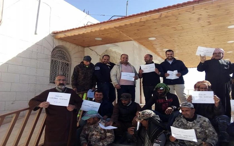 موظفو البلديات يواصلون إضرابهم المفتوح