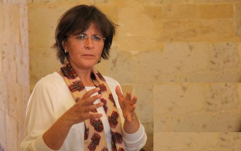 وزيرة السياحة تقدم استقالتها من الحكومة