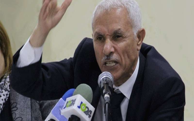 العرموطي يسأل الرزاز عن عدم مساواة