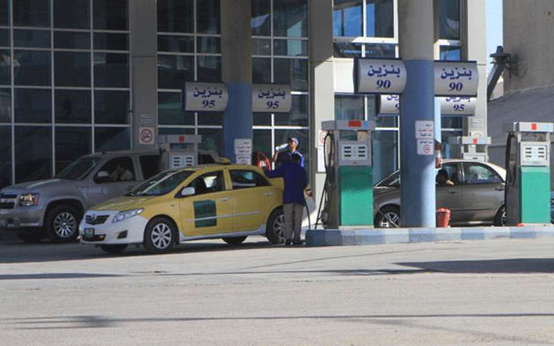 السطو على محطة محروقات في عين