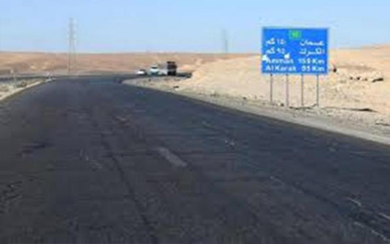 اغلاق الطريق الصحراوي بسبب السيول