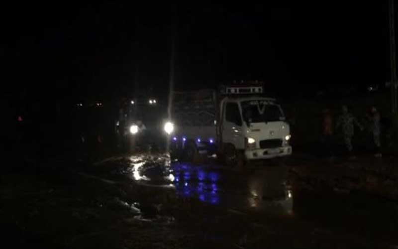 إعادة فتح الطريق الصحراوي (صور)