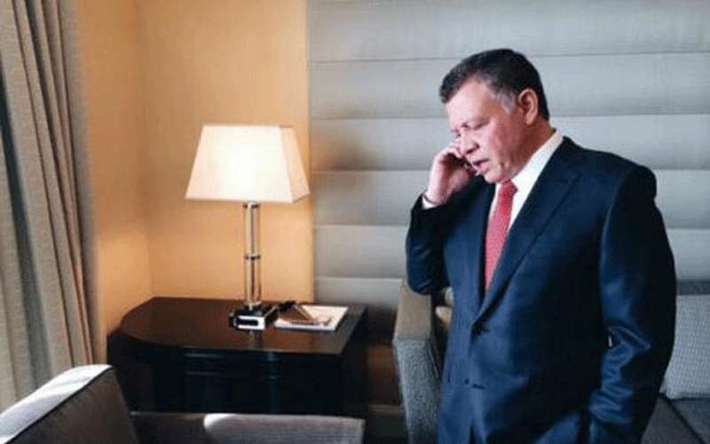 الملك يتابع في اتصال هاتفي إجراءات