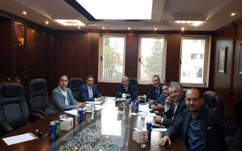 الجغبير رئيسا لغرفة صناعة عمان والساكت