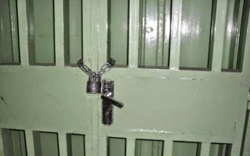 استمرار التحقيق بنسيان ست طالبات بإحدى