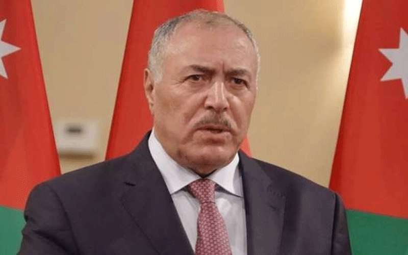 وزير الصحة الوزارة أصبحت طاردة للأطباء..