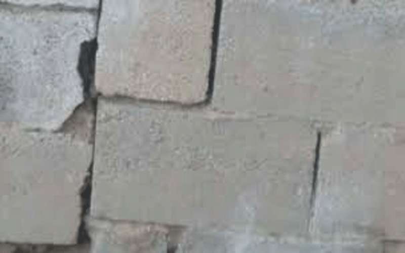 عنجرة: اخلاء مدرسة الزيزفونة بسبب التصدعات