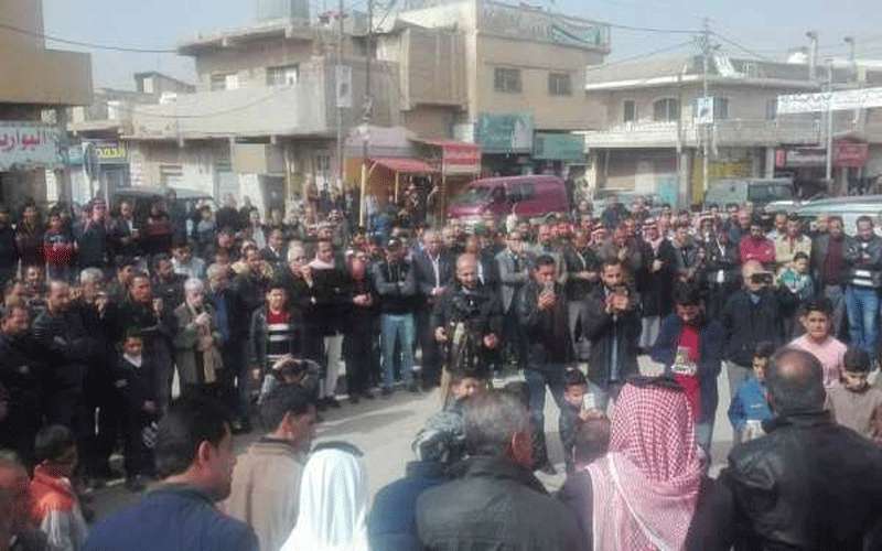 تجدد الاعتصام الليلي في ذيبان للمطالبة