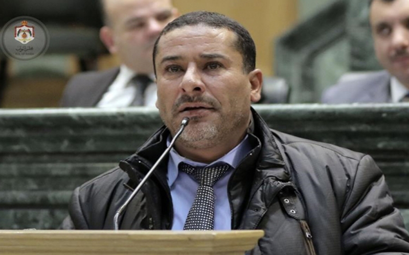 النائب الهواملة : وزراء الرزاز معلولينوالوزير