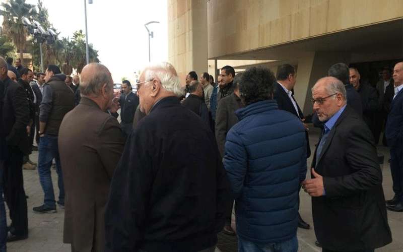 الحناينة يقتصرون الجلوة على والد واشقاء