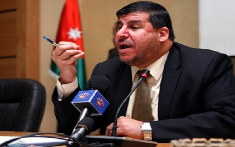 النائب السعود يطالب بأن يأخذ قانون