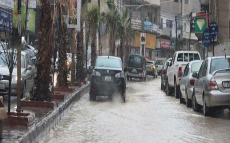 محافظ عجلون: 10 صهاريج وماتورات لشفط