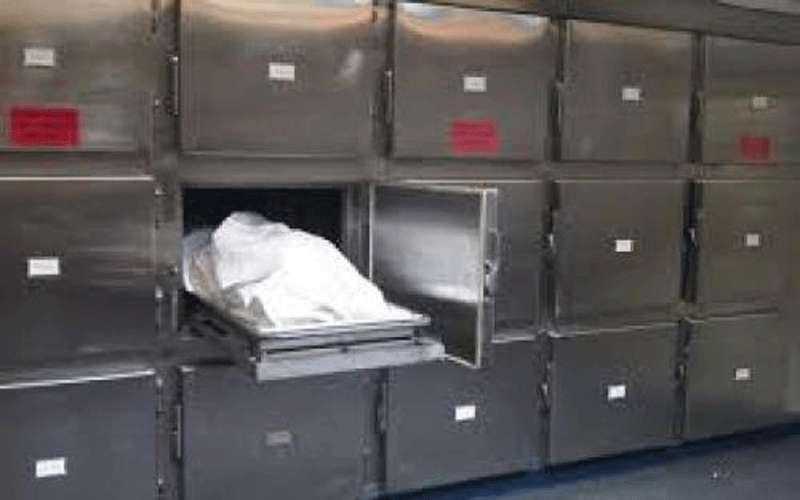 العثور على اربعيني متوفيا داخل مركبته