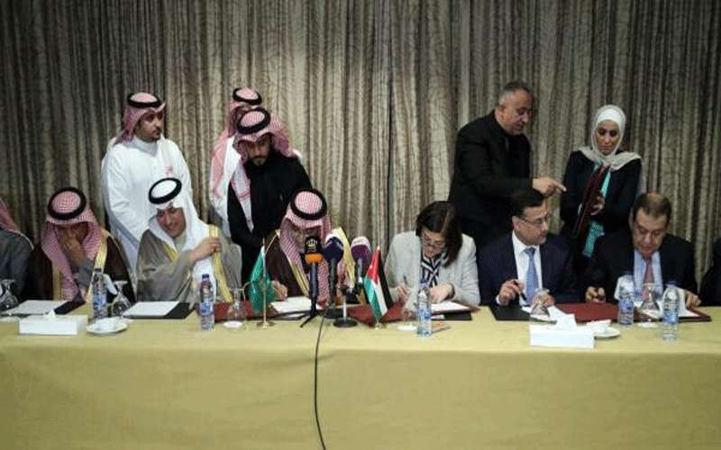 السعودية تجدول 19 قرضا مستحقا على