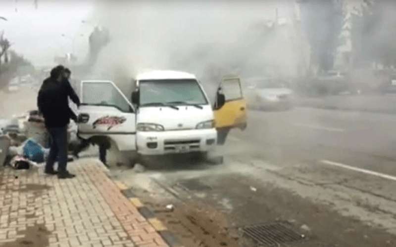 الأغوار الشمالية: احتراق باص ركوب صغير