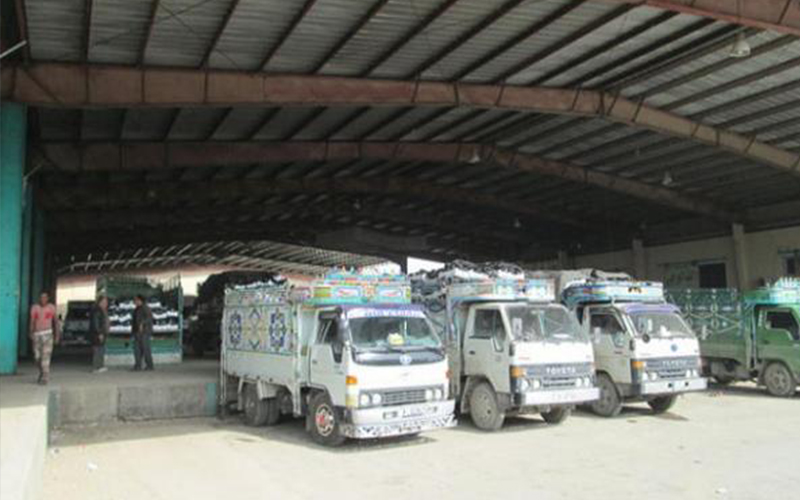 350 طنا واردات سوق العارضة للخضار