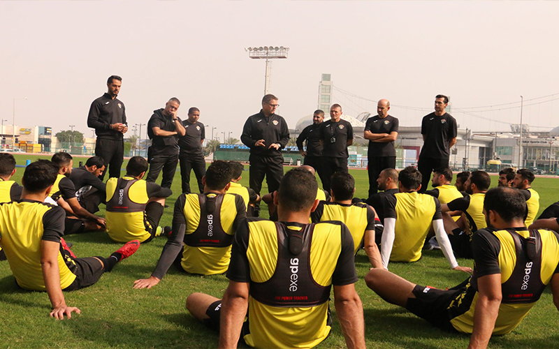 المنتخب الوطني يبدأ تحضيراته للقاء نظيره