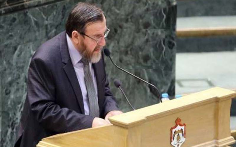 الشيشاني: وهكذا دواليك المسؤولون يقصرون.. وتأتي