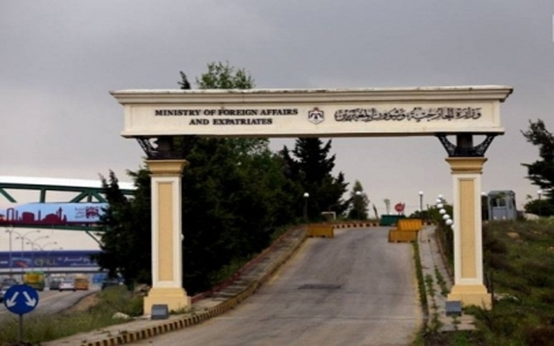 انقطاع الاتصال مع ثلاثة اردنيين في