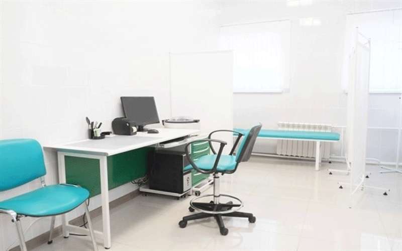 طبيب في المفرق يدعو المرضى الفقراء