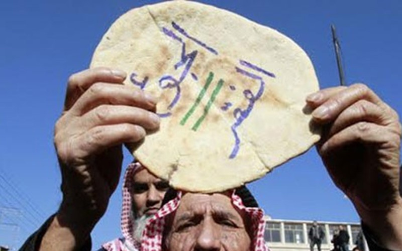 الصناعة والتجارة: لن نرفع اسعار الخبز