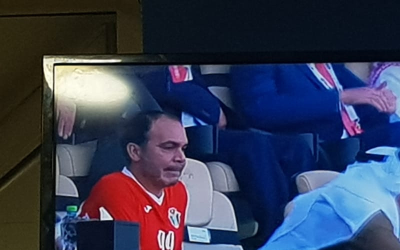 الامير علي بن الحسين يتابع مباراة