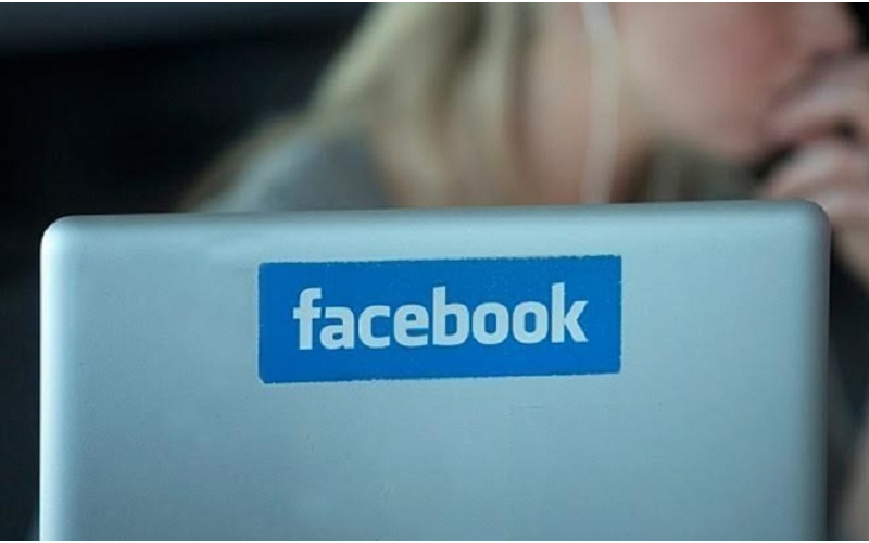 القبض على شخص انتحل شخصية فتاة