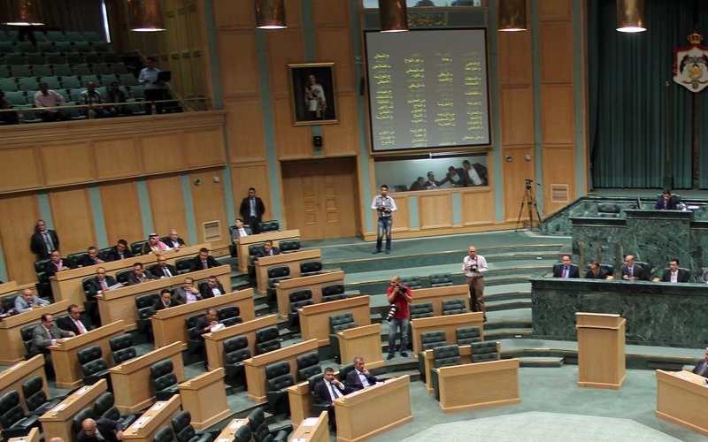 النواب يسمح باعفاء ابناء الاردنيات وقطاع