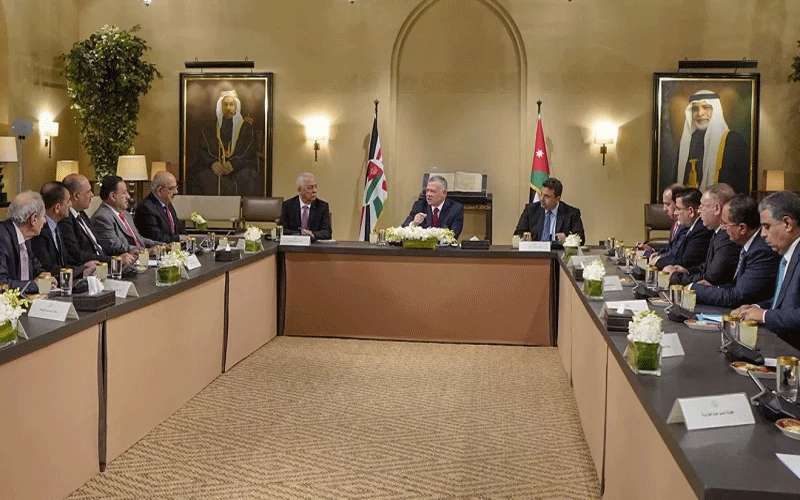 الملك يؤكد ضرورة توضيح للمواطن الأولويات