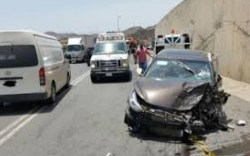 إصابة (3) أشخاص اثر حادث تصادم