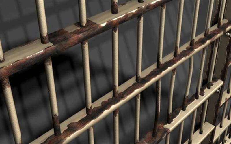 توقيف لواء متقاعد اثر نشره مقالا