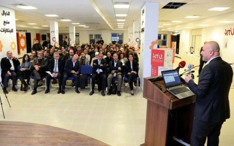 الاتصالات تطلق حوارا لإعداد إطار تشريعي