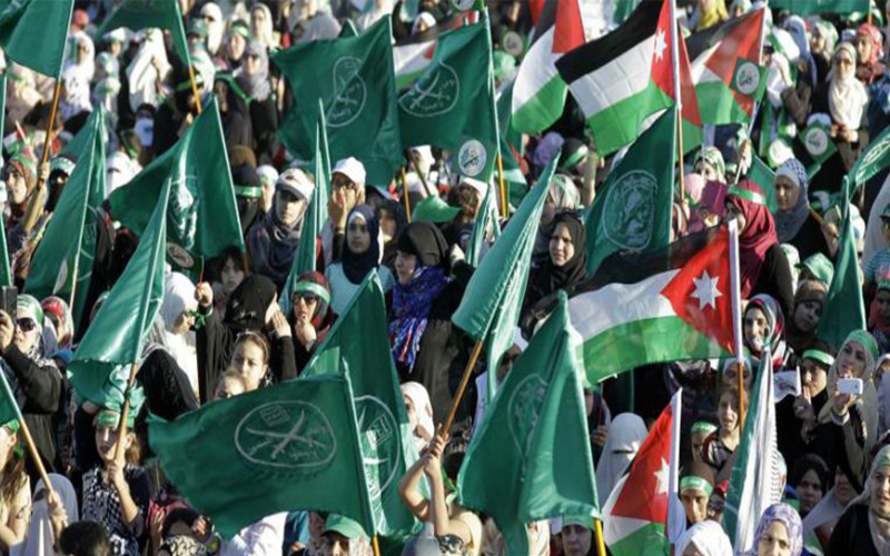 هل انتهى شهر العسل بين اخوان