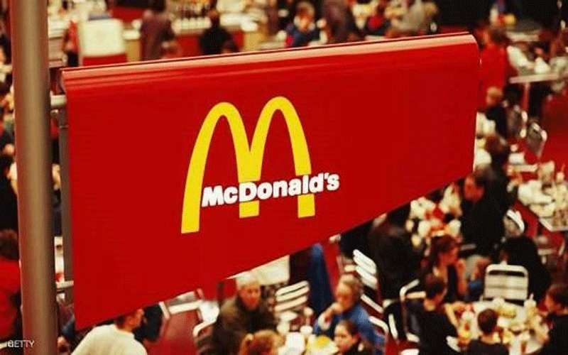 ماكدونالدز يعادي النباتيين بالشطيرة الكاذبة