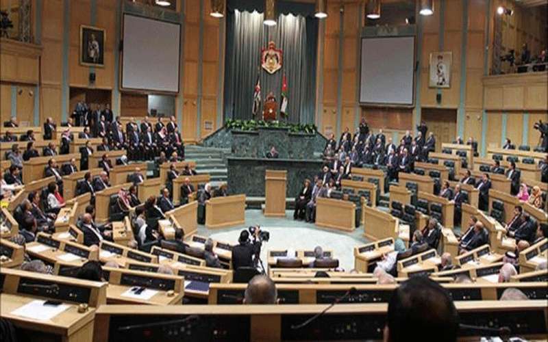 الأعيان يصادق على قانون العفو