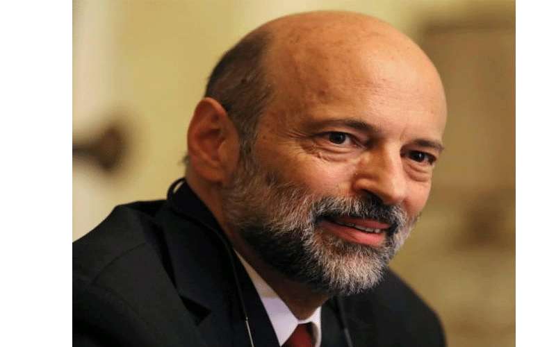 الرزاز يتفقد مركز حدود الكرامة