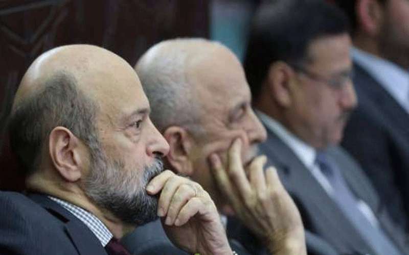 شاب يقتحم قبة البرلمان محاولا الوصول